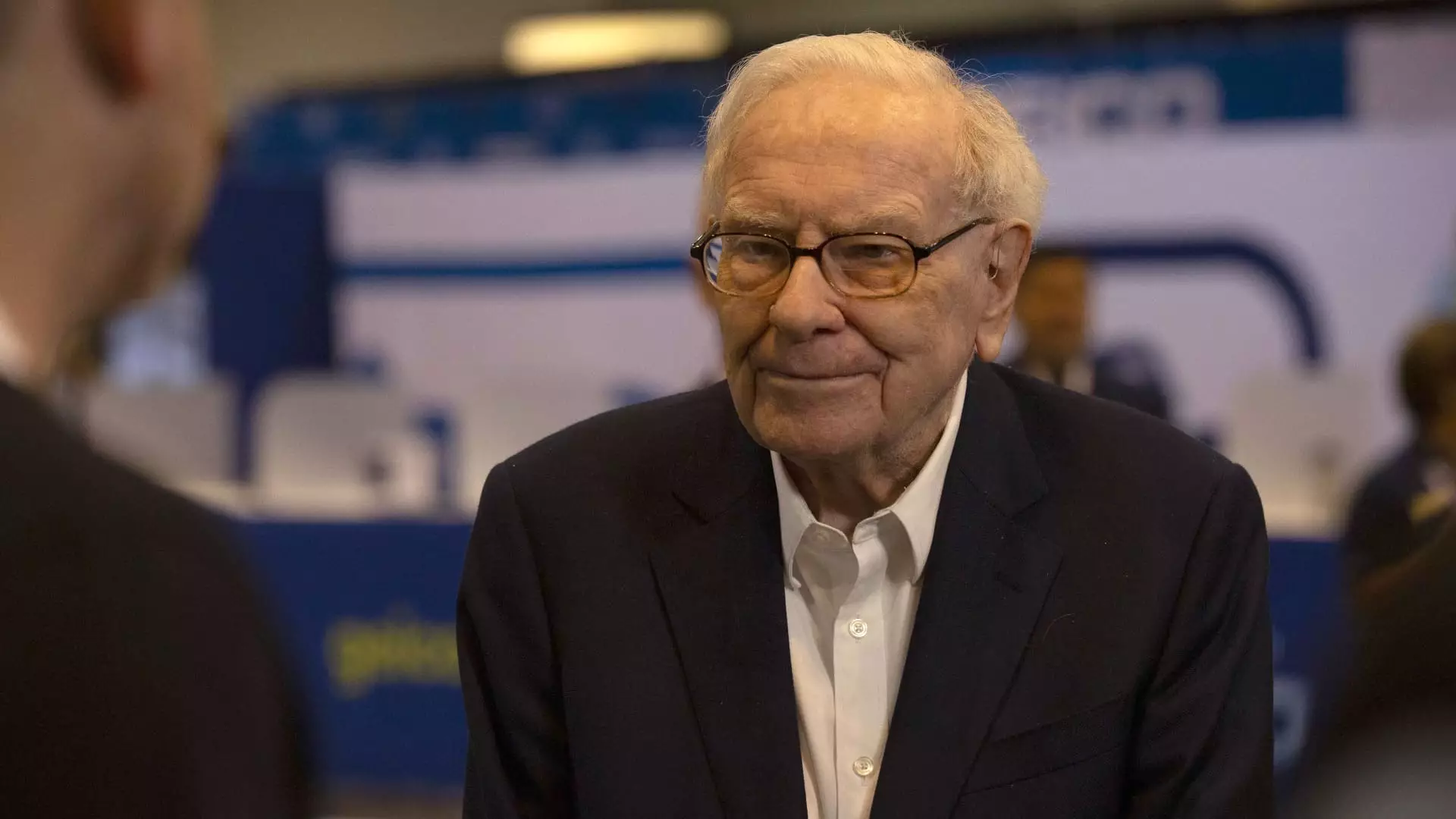 Warren Buffett’s Strategic Withdrawal from Bank of America: An Analysis