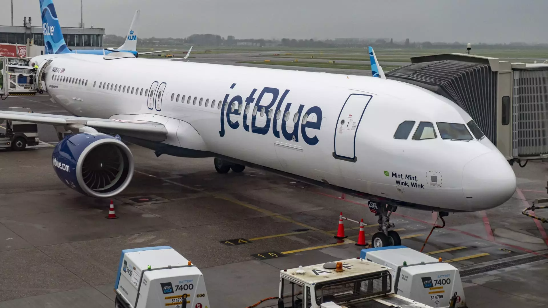 JetBlue Airways’ Strategic Shift: Navigating Through Challenges in the Airline Industry