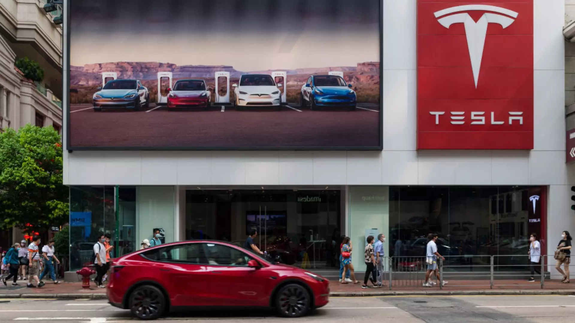 Analyzing Tesla’s Recent Performance: A Critical Overview