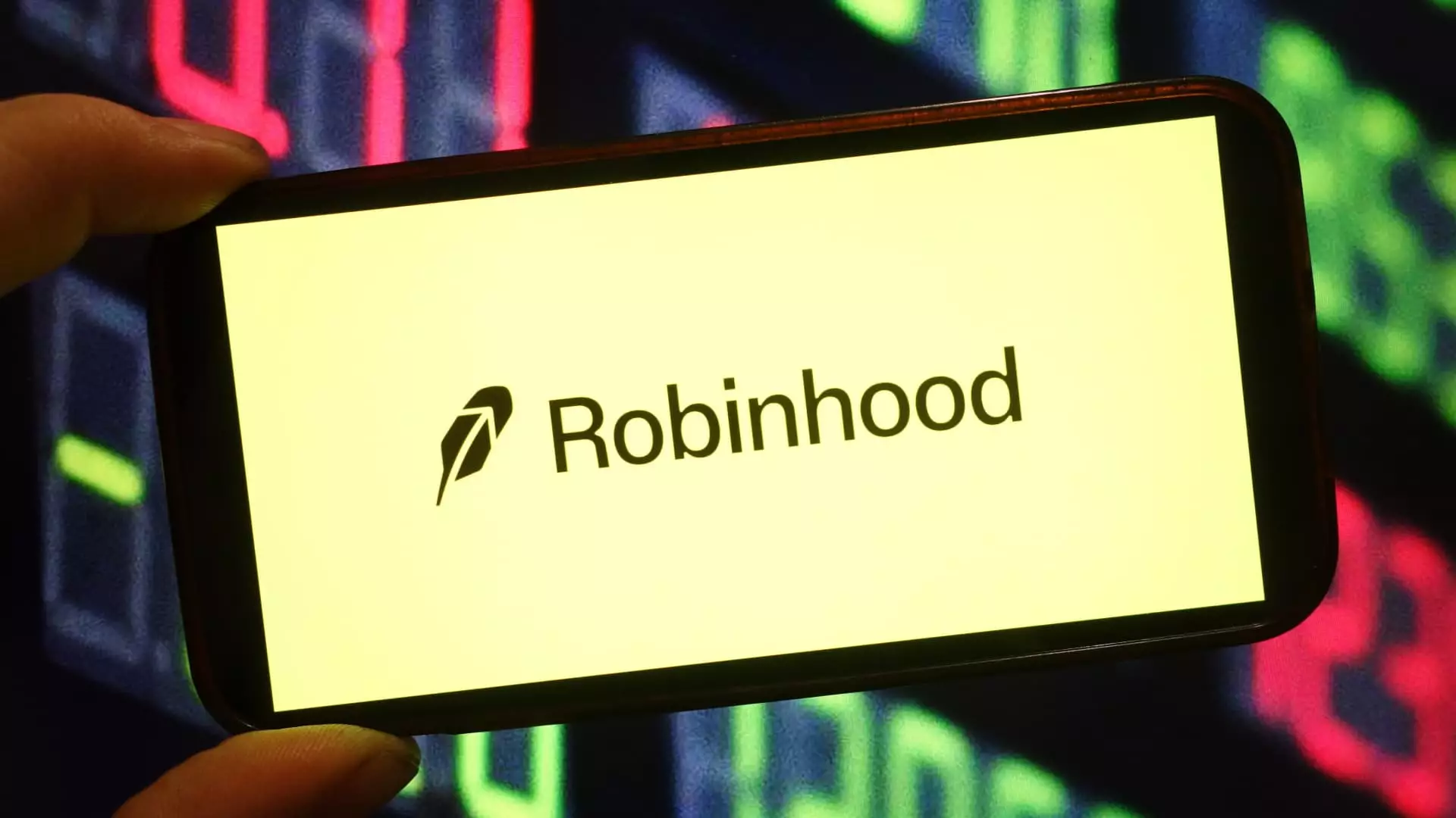 7 Insights to Navigate Robinhood’s Tumultuous Waters Amidst Market Uncertainty