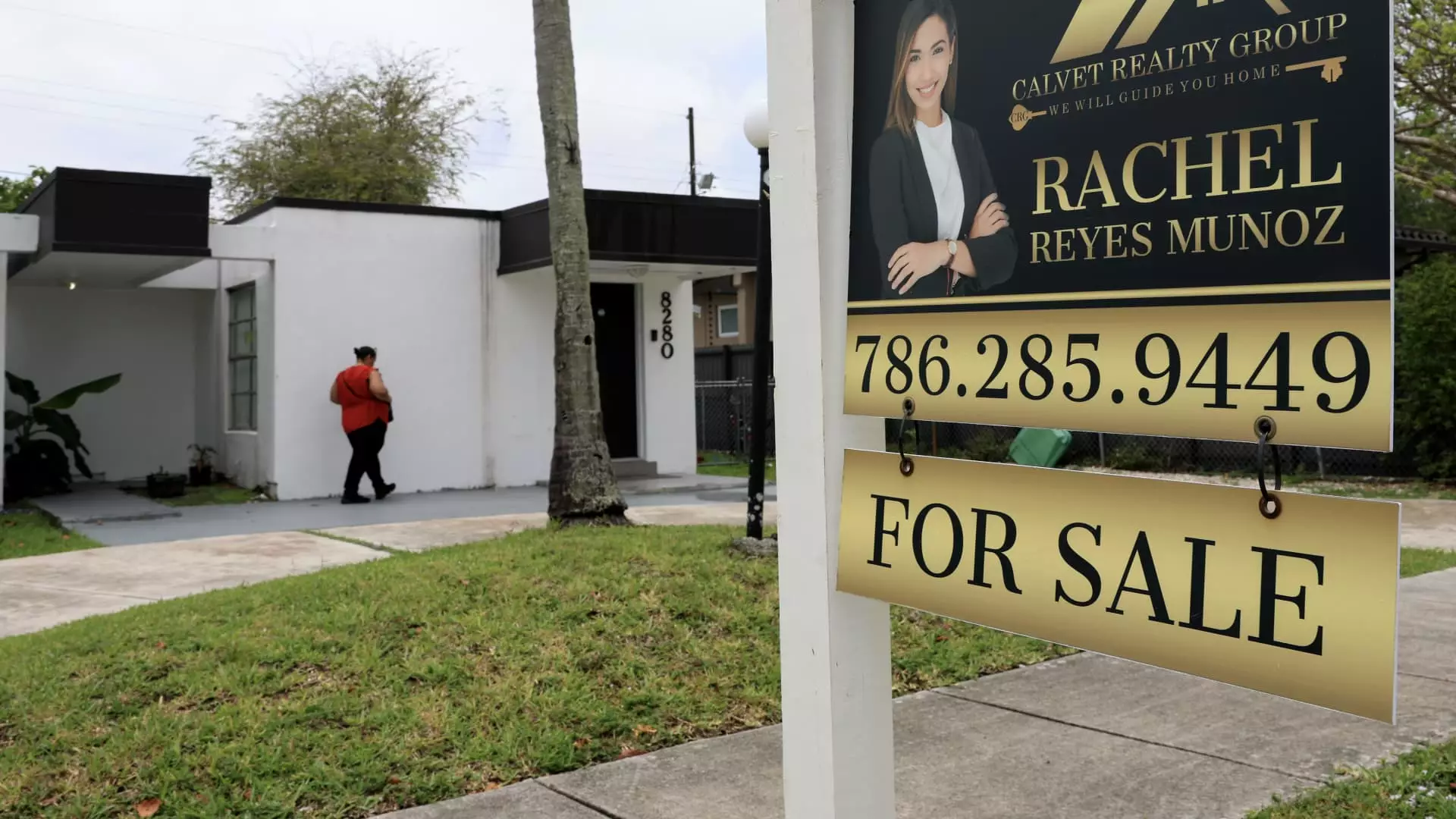 Mortgage Applications Surge by 18%: A Backlash Against Economic Fears