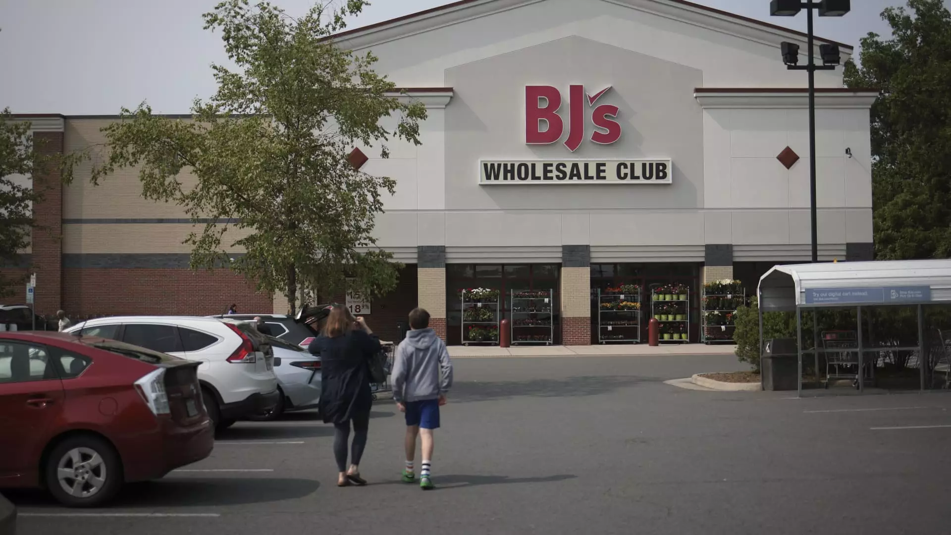 5 Shocking Insights into BJ’s Wholesale Club and Uber’s Resilience in 2025