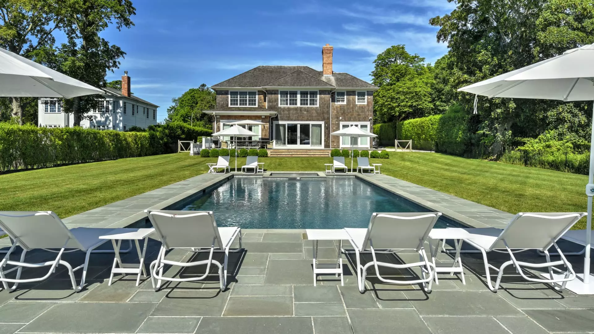 30% Drop in Hamptons Rentals: The Hidden Pitfalls of Luxury Vacationing