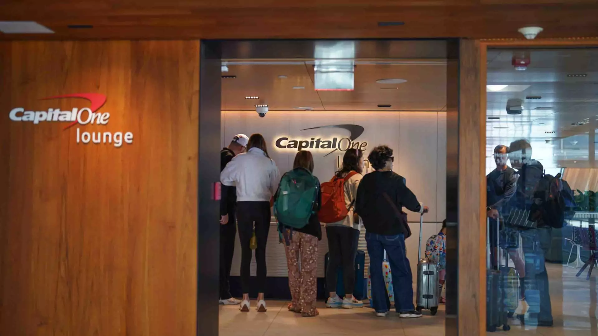 7 Ways Airport Lounge Access is Becoming a Luxury: A Critical Take