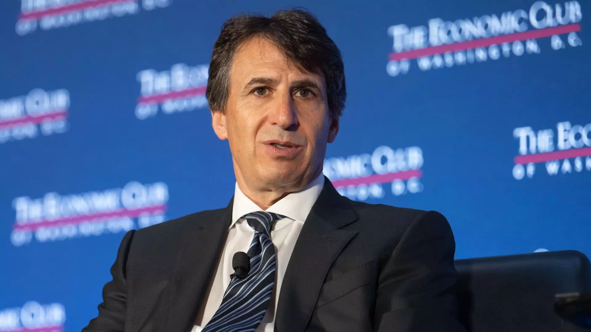 Why Apollo Global Management Could Defy Market Odds and Lead the Next Bull Run